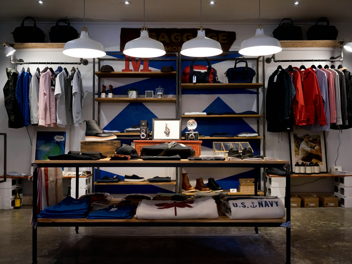 Retail shop floor used for wholesale sourcing